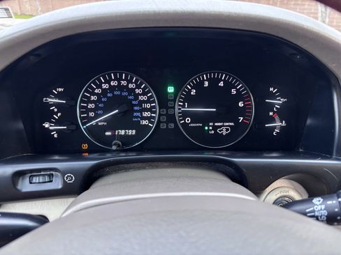 Used 2006 Lexus LX 470 4WD image 14