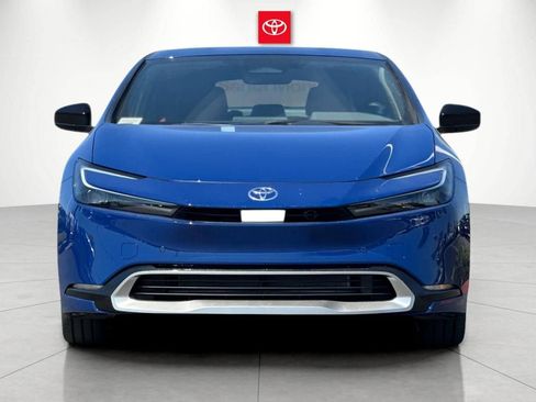 New 2026 Toyota Prius Plug-In Hybrid FWD image 7