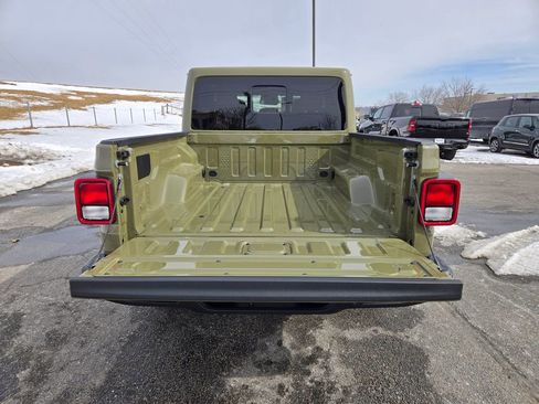 New 2026 Jeep Gladiator Sport AWD/4WD image 26