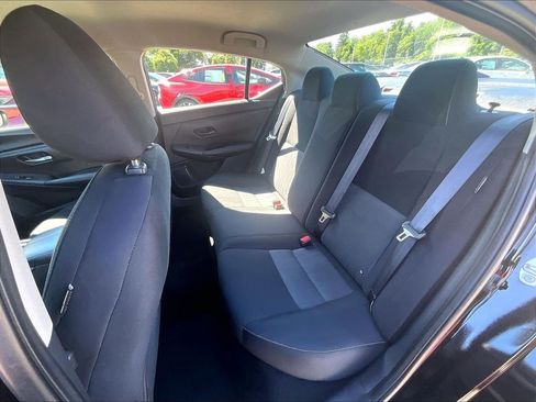 Used 2024 Nissan Sentra SV FWD image 15