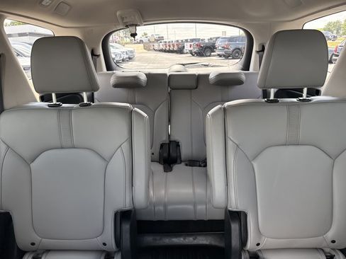 Used 2024 Honda Pilot EX-L image 19