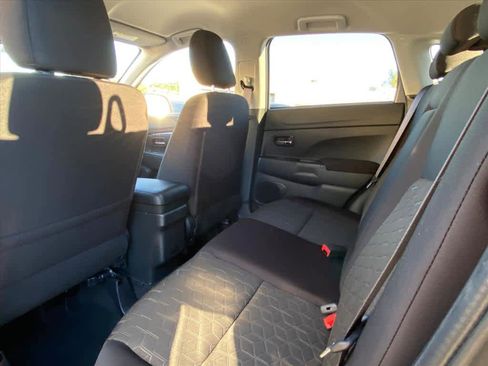 Used 2023 Mitsubishi Outlander Sport ES image 18