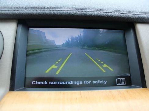 Used 2016 Land Rover LR4 HSE image 18