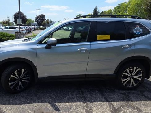 Certified 2023 Subaru Forester Limited AWD/4WD image 5