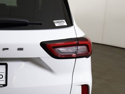 Used 2023 Ford Escape Active image 15