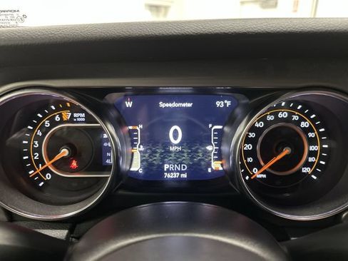 Used 2021 Jeep Wrangler Unlimited Sport AWD/4WD image 19