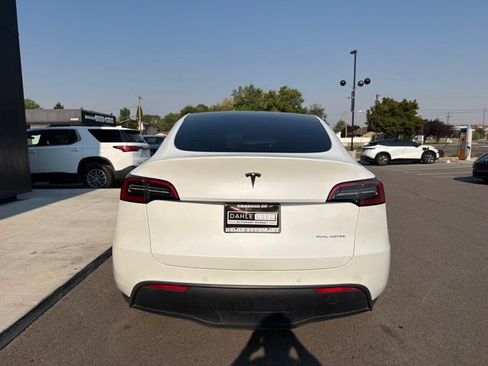Used 2023 Tesla Model Y Long Range AWD/4WD image 7