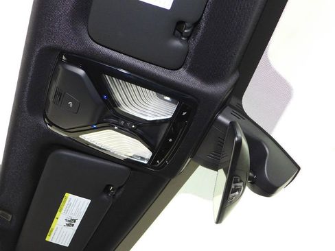 Used 2023 BMW X5 xDrive40i w/ Parking Assistance Package image 17