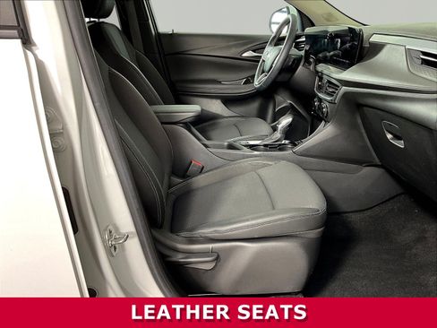 Used 2024 Buick Encore GX Preferred FWD image 25