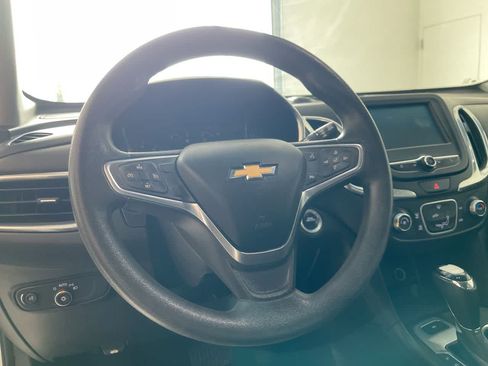 Used 2018 Chevrolet Equinox LT AWD/4WD image 14