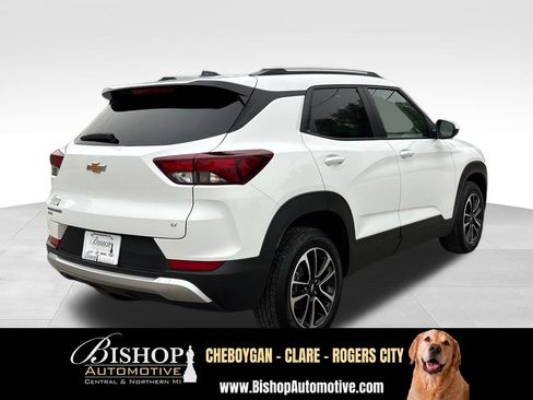 Used 2024 Chevrolet TrailBlazer LT AWD/4WD image 12