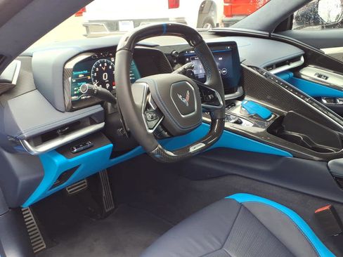 Used 2023 Chevrolet Corvette Z06 RWD image 9