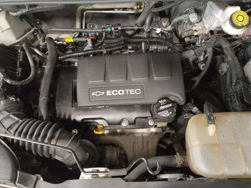 Used 2019 Chevrolet Trax LT w/ LT Convenience Package image 30