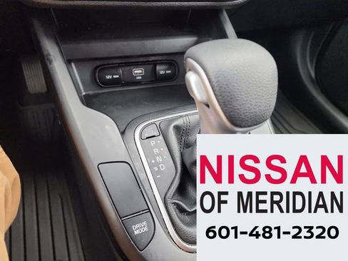 Used 2023 Kia Soul LX image 24