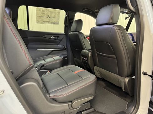 New 2026 Chevrolet Traverse RS image 26