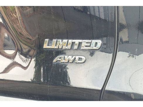 Used 2021 Toyota RAV4 Limited AWD/4WD image 27
