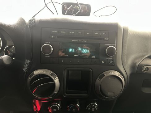 Used 2013 Jeep Wrangler Sport image 25