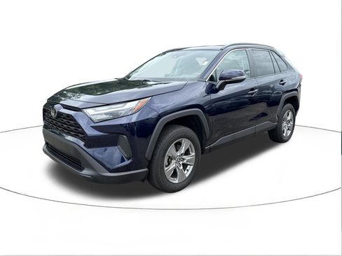 Used 2024 Toyota RAV4 XLE w/ Convenience Package FWD image 7