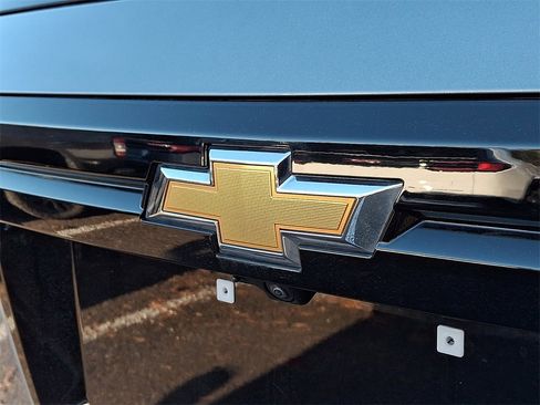 Certified 2025 Chevrolet Traverse LT image 32