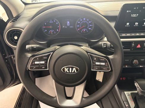 Used 2021 Kia Forte LXS FWD image 9