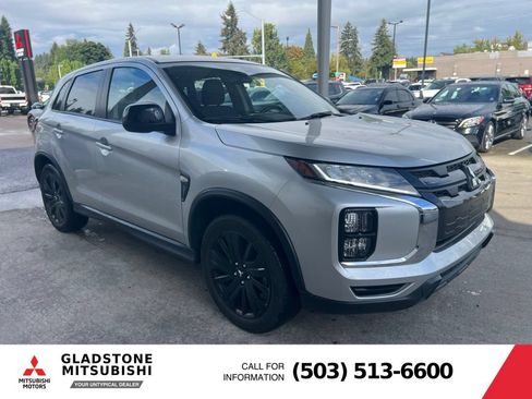 Used 2025 Mitsubishi Outlander Sport ES AWD/4WD image 1