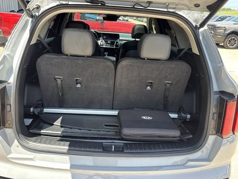 Used 2023 Kia Sorento SX AWD/4WD image 7