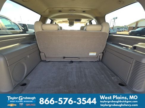 Used 2004 GMC Yukon XL SLT w/ Preferred Equipment Group AWD/4WD image 15