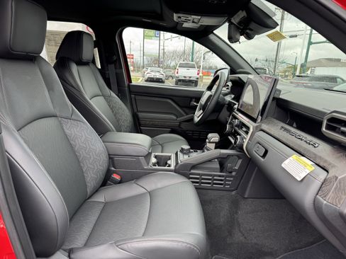 Used 2024 Toyota Tacoma Limited image 36