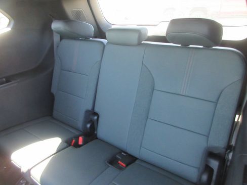 New 2026 GMC Acadia AT4 w/ Luxury Package AWD/4WD image 14