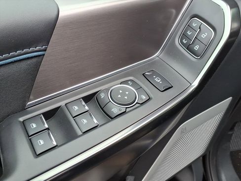 New 2026 Ford F350 Platinum w/ FX4 Off-Road Package image 20