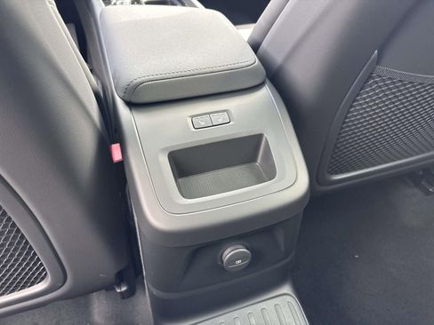 New 2026 Volvo XC60 T8 Ultra w/ Protection Package Premier image 31