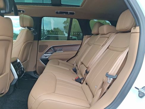New 2026 Land Rover Range Rover SE AWD/4WD image 6