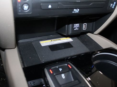 Used 2019 Honda Pilot Elite image 32