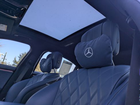 Used 2024 Mercedes-Benz S 580 4MATIC Sedan image 4