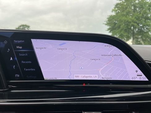 Certified 2024 Cadillac Escalade Sport w/ LPO, ONYX Package image 27