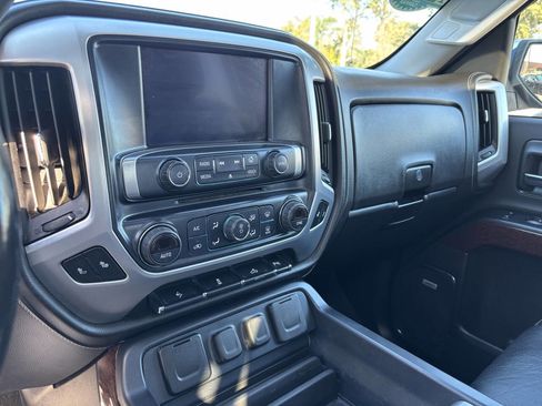Used 2018 GMC Sierra 1500 SLT w/ SLT Premium Package image 26