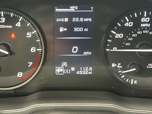 Used 2025 Subaru Crosstrek 2.0i AWD/4WD image 31