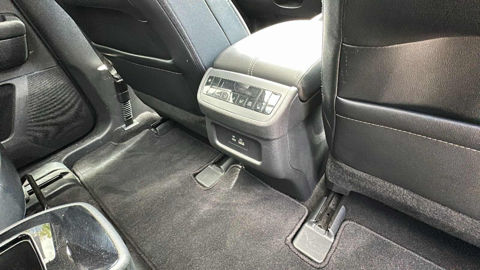 Certified 2024 Nissan Pathfinder SL w/ SL Premium Package AWD/4WD image 26