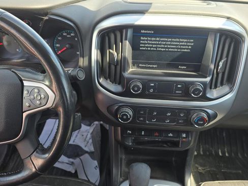 Used 2022 Chevrolet Colorado LT w/ Fleet Safety Package image 8