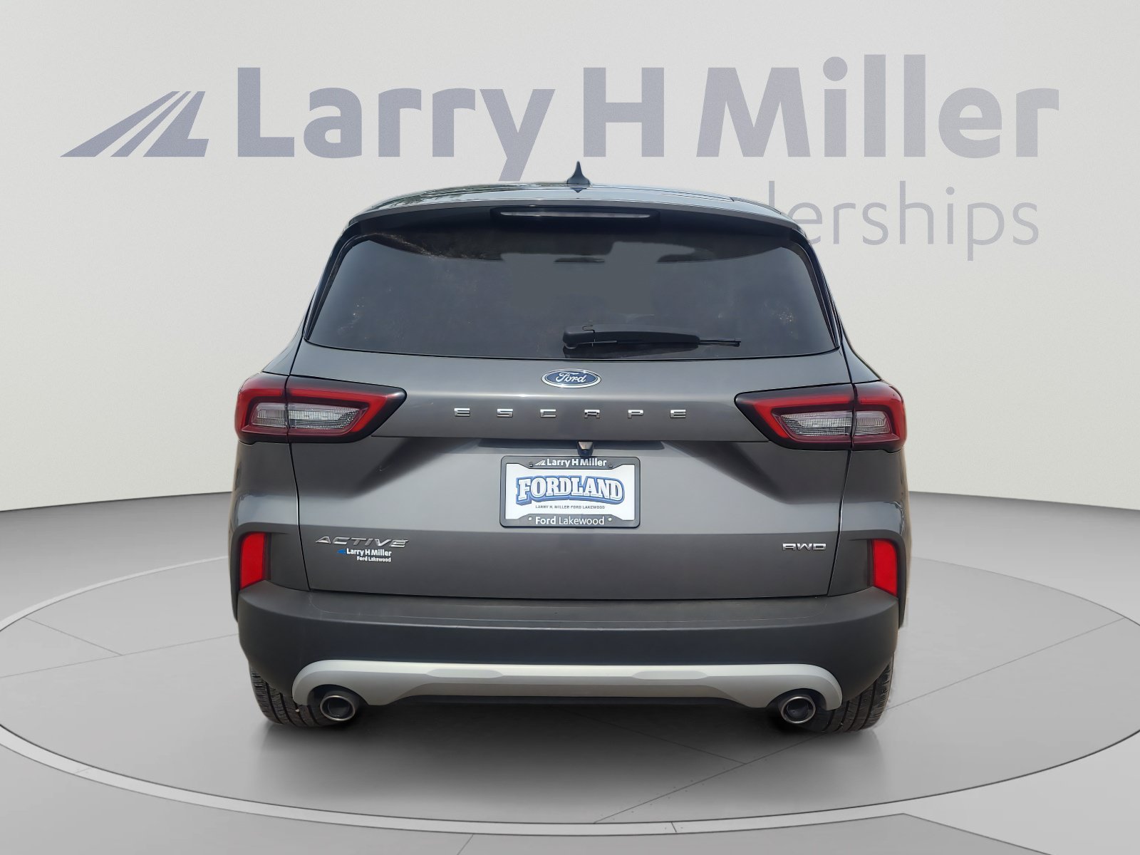 Used 2025 Ford Escape Active AWD/4WD image 4