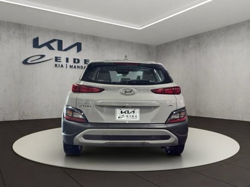 Used 2022 Hyundai Kona SE AWD/4WD image 9