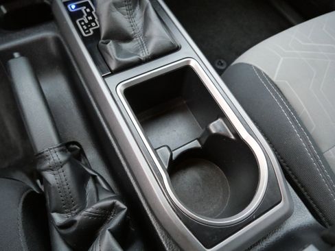 Certified 2022 Toyota Tacoma TRD Off-Road image 33