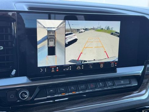 Used 2025 Chevrolet Silverado 1500 LT Trail Boss w/ Convenience Package II image 21