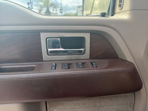 Used 2010 Ford F150 Platinum image 18