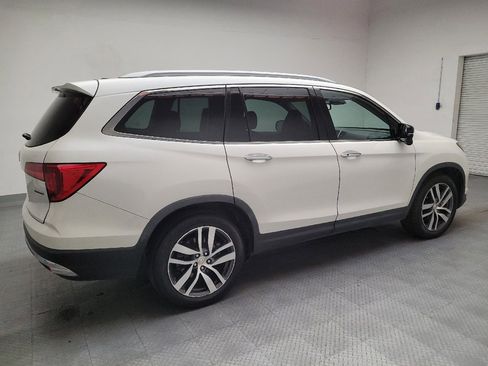 Used 2017 Honda Pilot Touring image 10