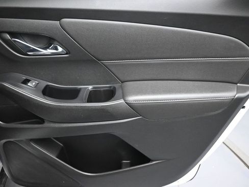 Used 2023 Chevrolet Traverse LT image 26