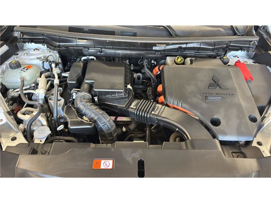 Used 2024 Mitsubishi Outlander Ralliart AWD/4WD image 43