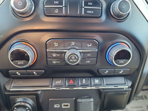 Certified 2021 Chevrolet Silverado 1500 RST AWD/4WD image 16
