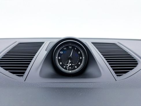 Used 2023 Porsche Macan S image 25