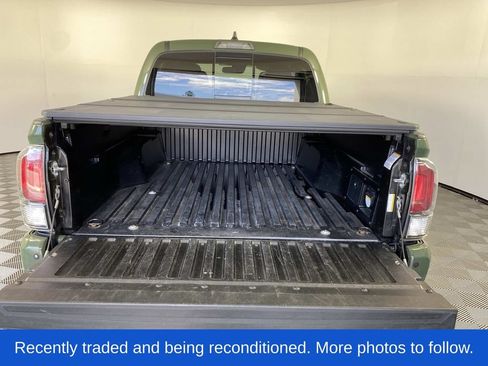 Used 2022 Toyota Tacoma Limited AWD/4WD image 8